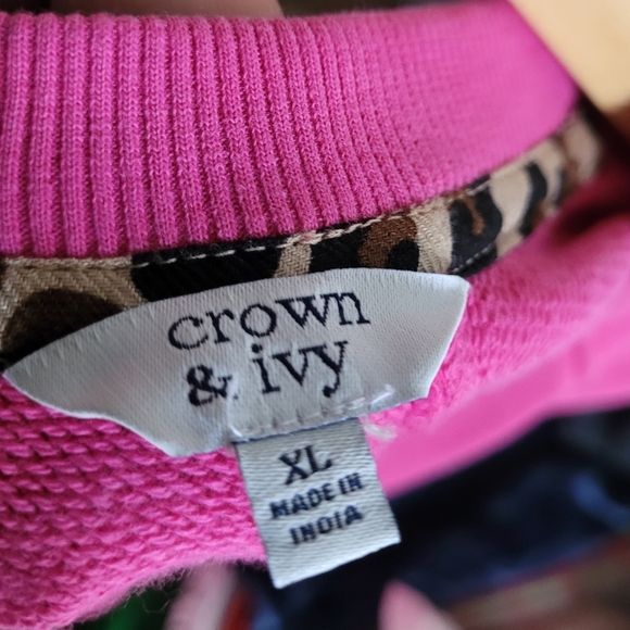 Crown & Ivy Fushia Sweater/Sweatshirt 100% Cotton Size XL Preppy Classic - Picture 3 of 3
